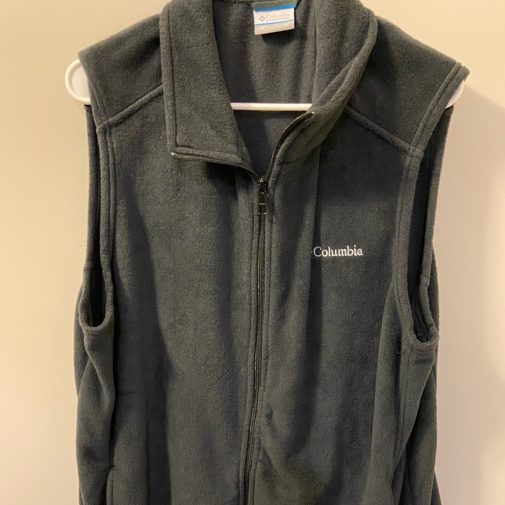 Columbia vest